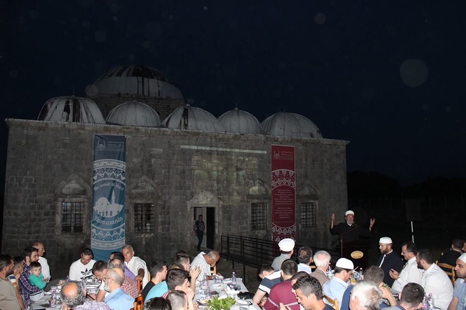 Mbrëmje e begatë fetare në Xhaminë e Plumbit