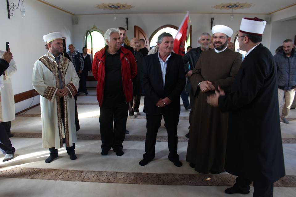 Një xhami e re hijeshon hyrjen e qytetit të Shkodrës