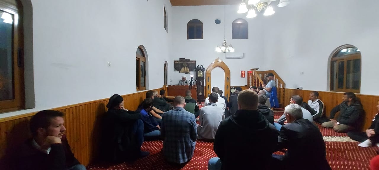 Mbrëmje fetare në xhaminë e Muriqanit(6)