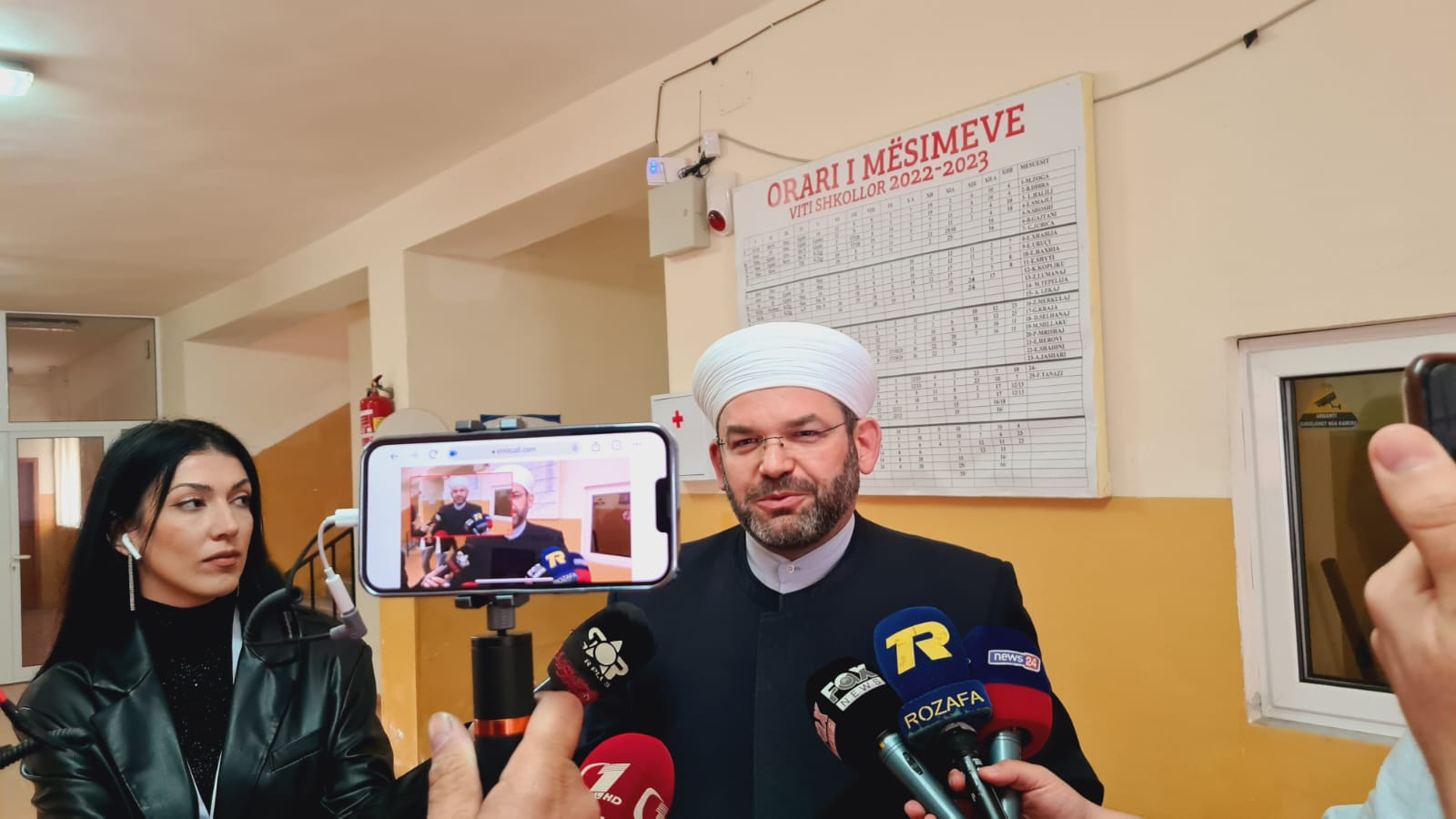 Myftiu i Shkodrës voton për zgjedhjet vendore