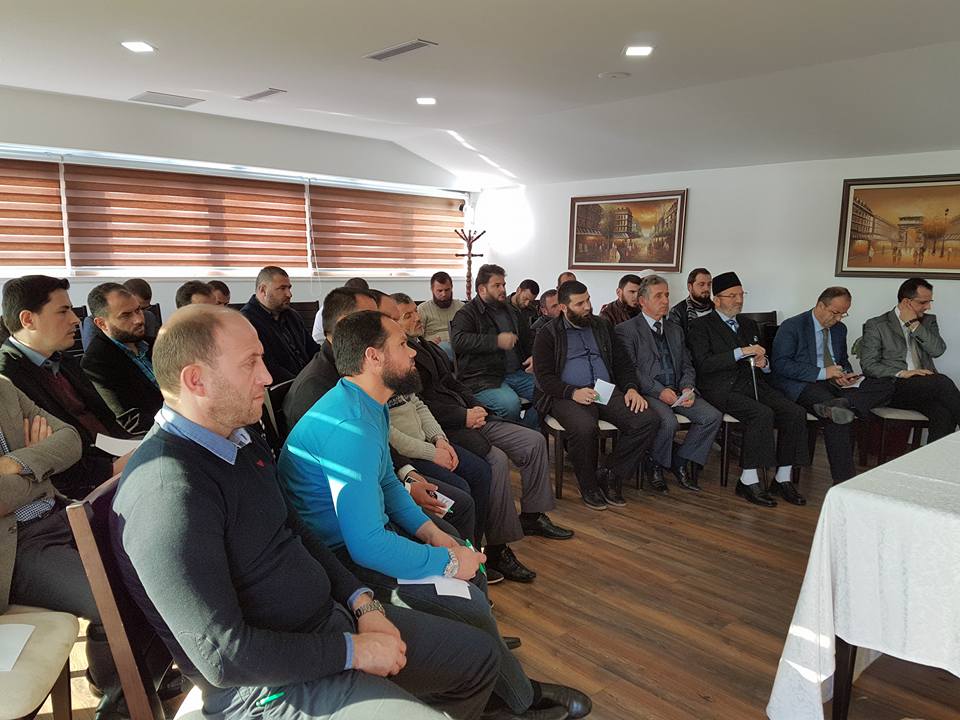 “Imamët, pishtarë të udhëzimit”, seminar me imamët e Shkodrës