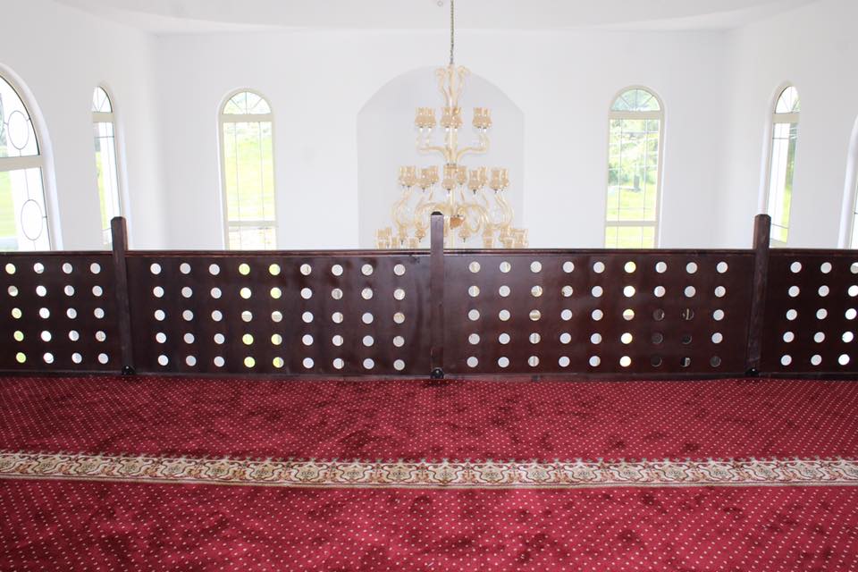 Inspektohen dy xhami në prag të përurimit