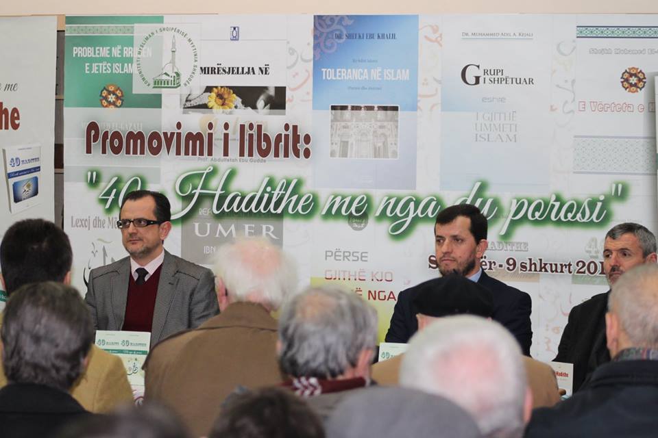 Promovohet libri: “40 Hadithe me nga dy porosi”, i teologut Lavdrim Hamja