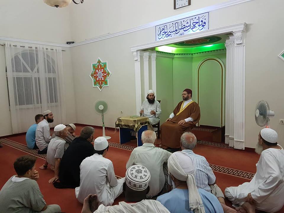 Një mbërmje e bukur fetare në xhaminë e Tophanës