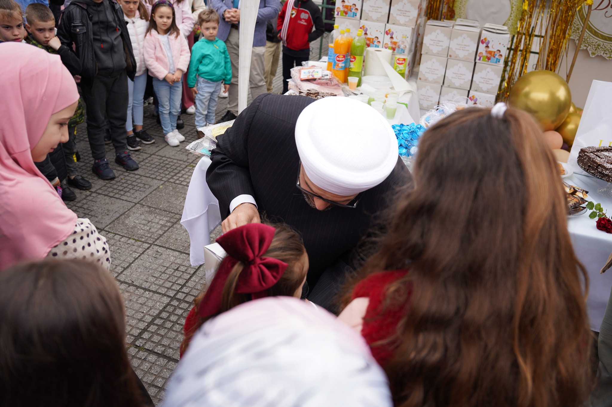 “Të festojmë së bashku Bajramin” – aktivitet festiv me fëmijët me rastin e Fitër Bajramit
