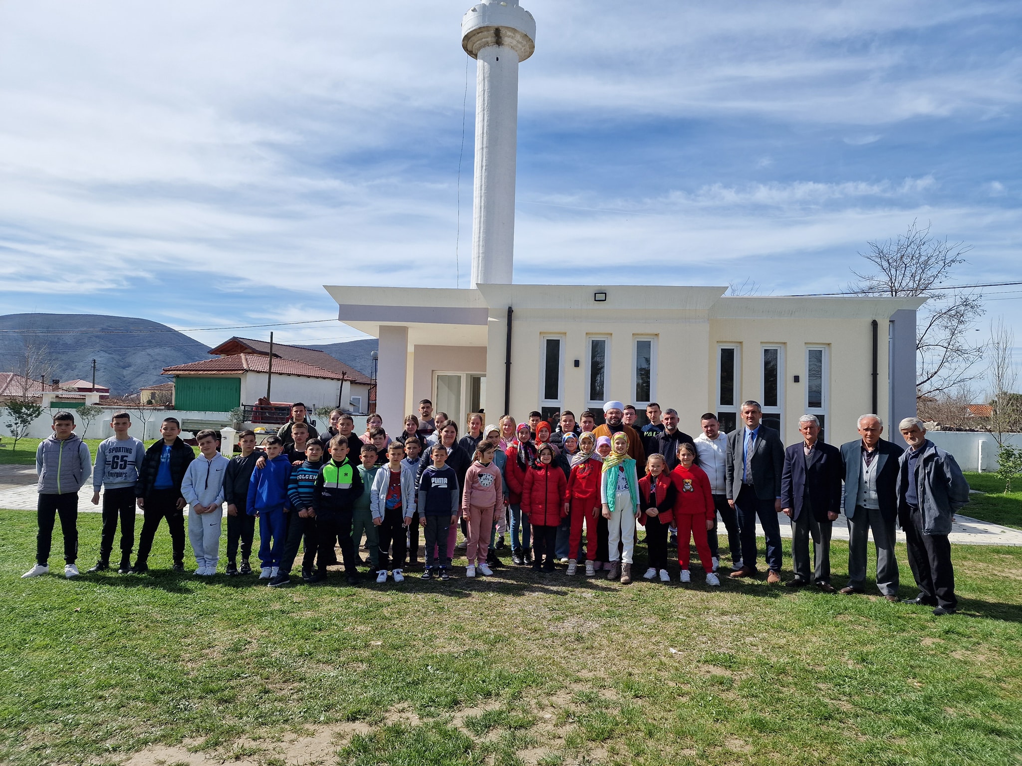 Një ditë e begatë në mesin e fëmijëve të xhamisë Barbullush