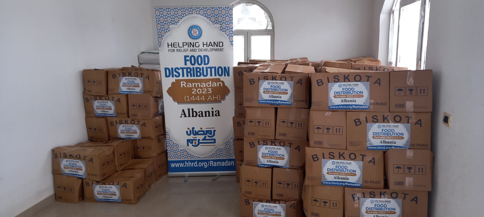 Helping Hand for Relief and Development, USA ndihmon 280 familjet shkodrane për Ramazan