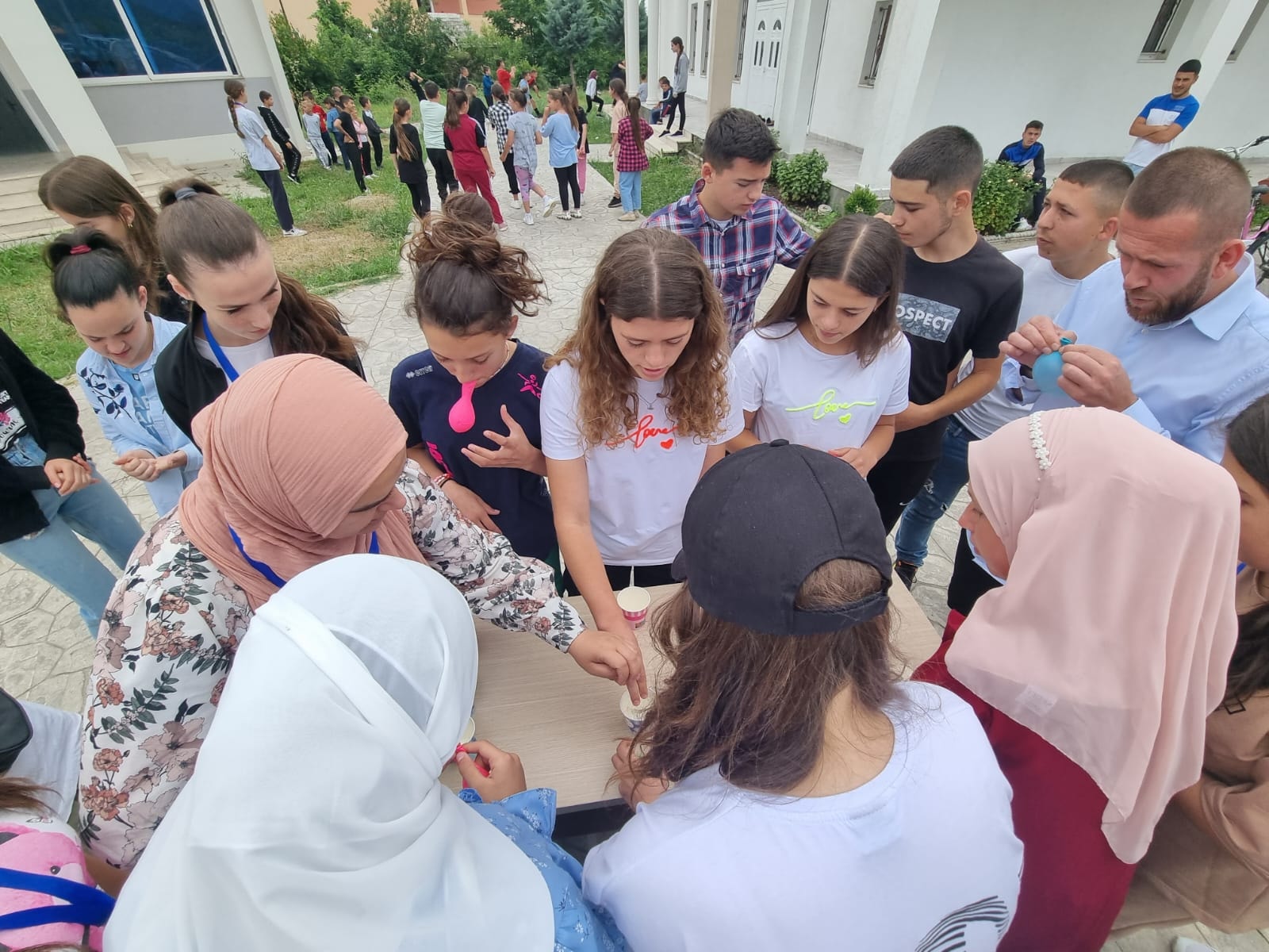 U zhvillua konkursi i madh fetar, edicioni i 11-të me nxënësit e mejtepeve të xhamive të zonave administrative Oblikë dhe Bërdicë