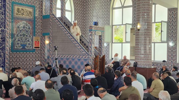 Imami shqiptar i Shtutgartit “Kjo fé nuk përhapet me dhunë!”