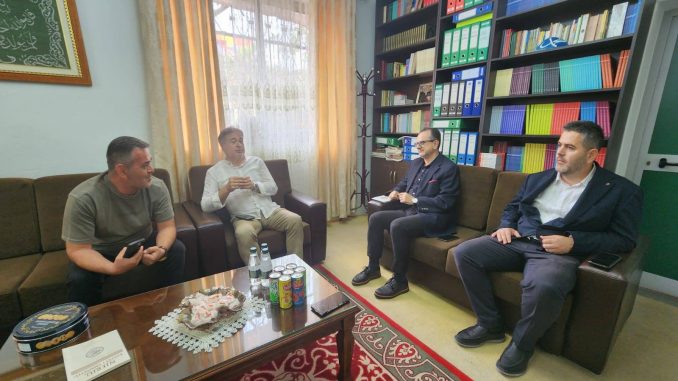 Përfaqësues të Drejtorisë të Përgjithshme Shtetërore të Fondacioneve të Turqisë vizitojnë Myftininë Shkodër (1)