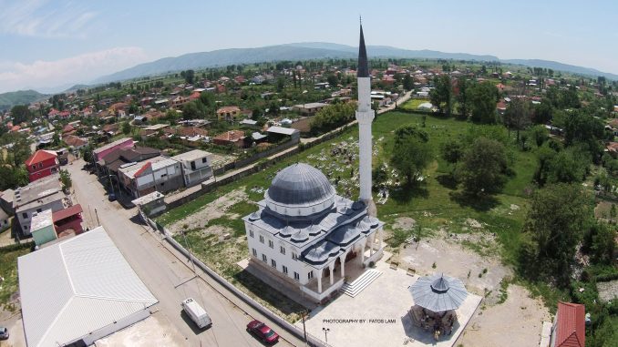 Në xhaminë e fshatit Trush u përkujtua Mevludi Sherifë